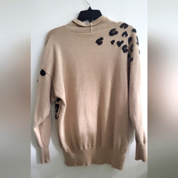 ESCADA - size 38/S- Vintage sweater with Leopard knit graphic - Picture 4 of 11